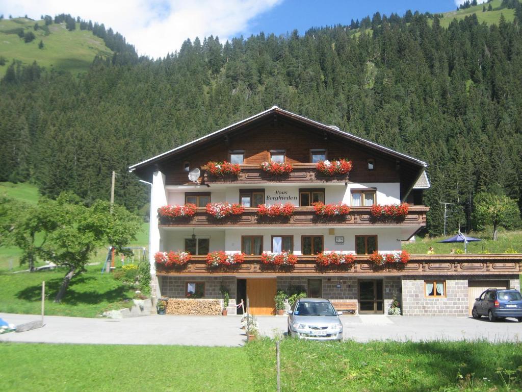 Haus Bergfrieden Hotel Bach  Eksteriør billede